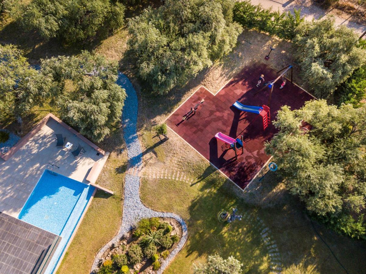 Aventura Village Потос Екстериор снимка